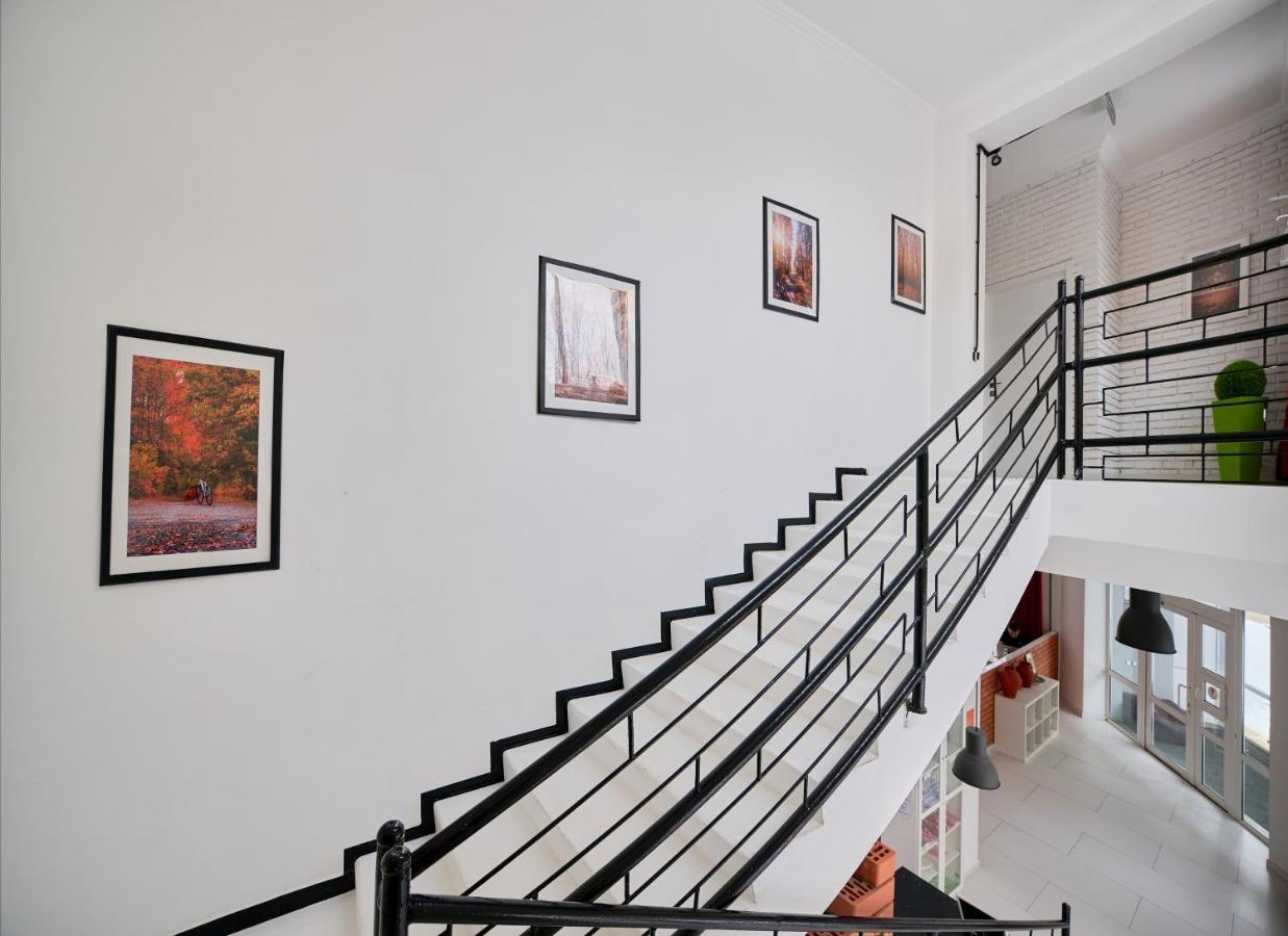 אסטנה Hannah Inn Budget Hotel מראה חיצוני תמונה