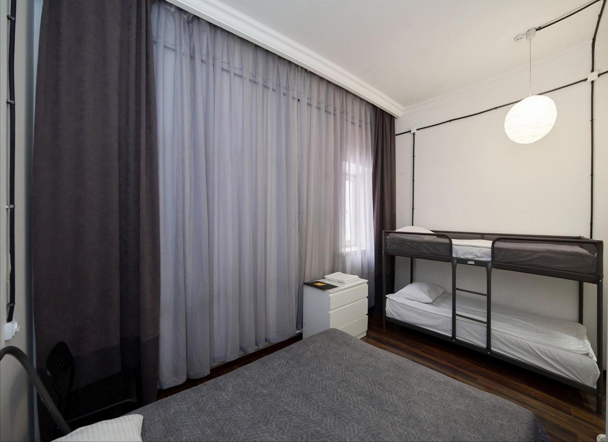 אסטנה Hannah Inn Budget Hotel מראה חיצוני תמונה
